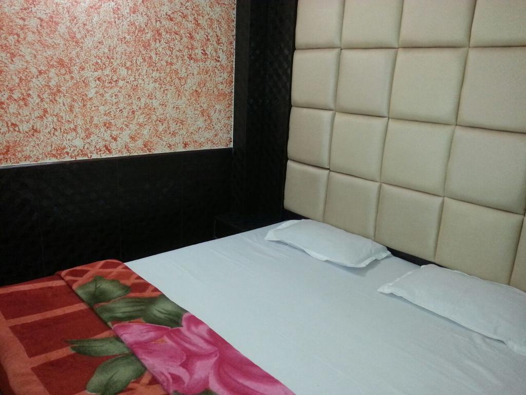 Hotel Silver Palace Делі Екстер'єр фото